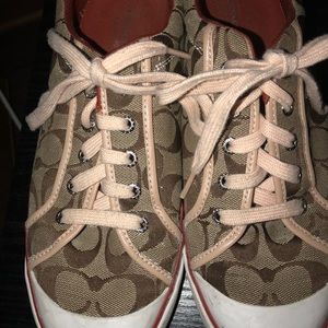 Size 9 1:2 Coach sneakers